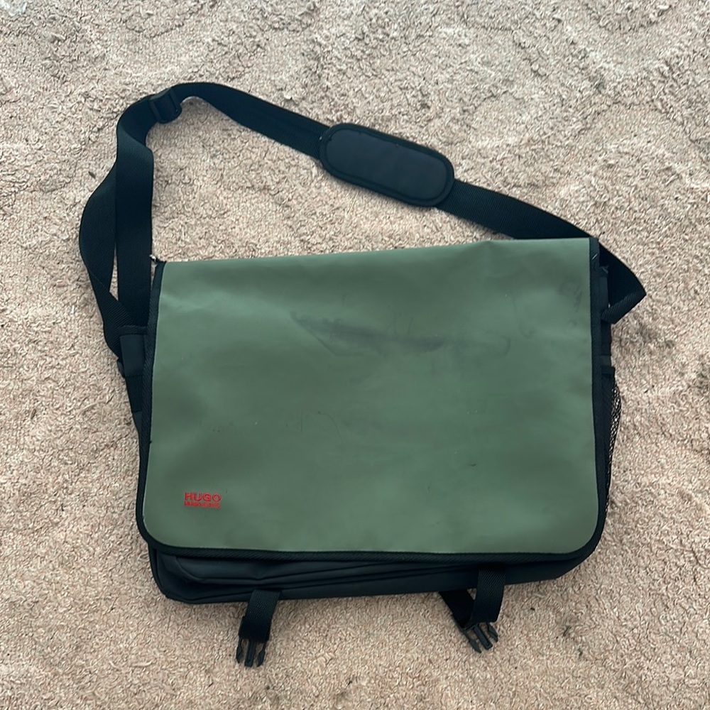 Hugo Boss Olive Green & Black Messenger Bag Laptop Crossbody Satchel
